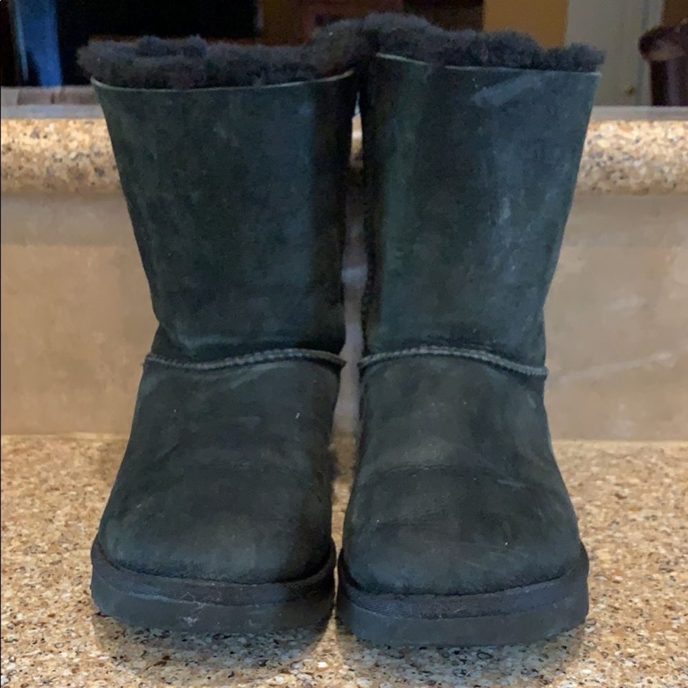 Ugg Bailey bows